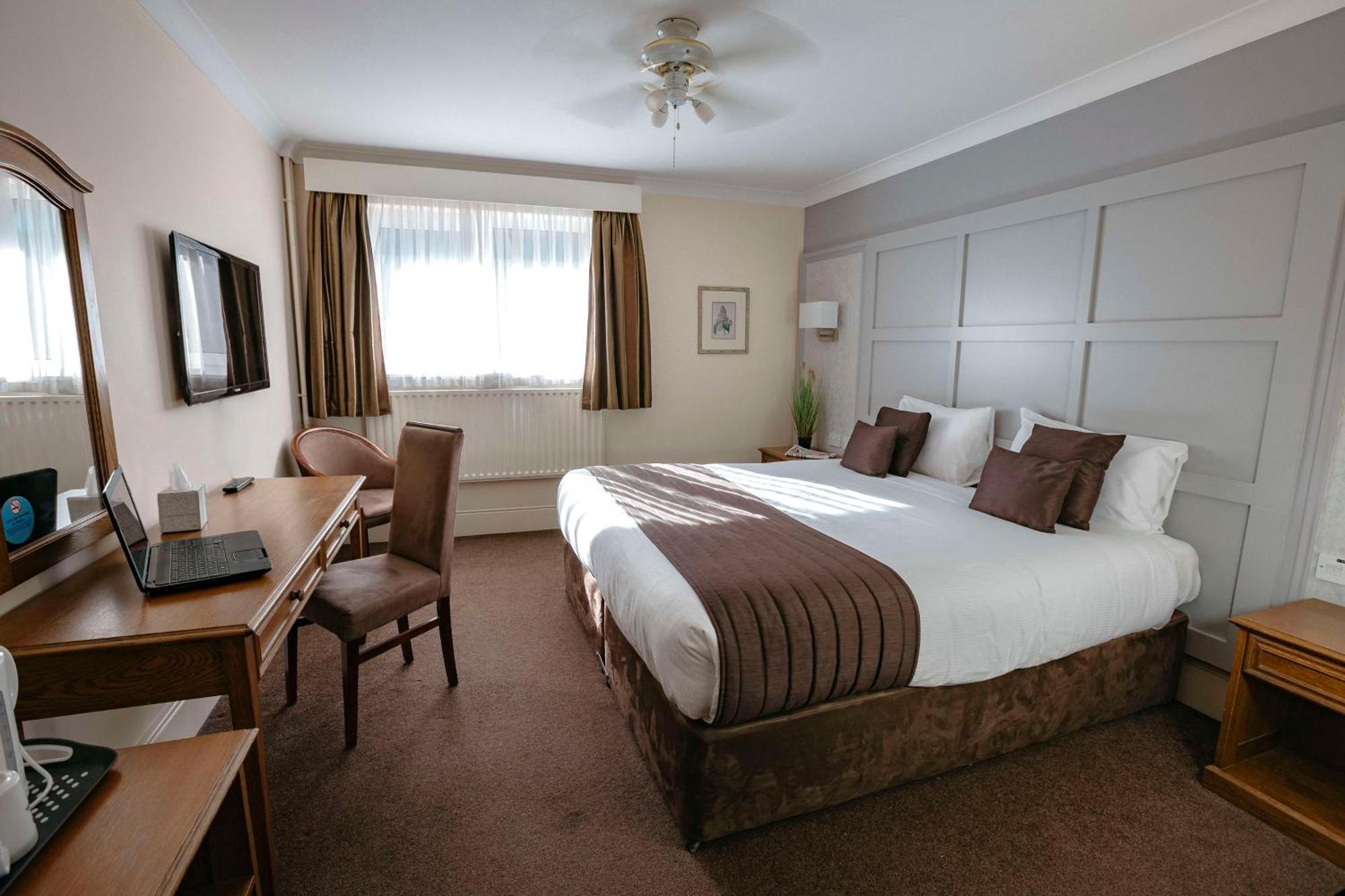 Best Western Manor Hotel Gravesend Exterior photo